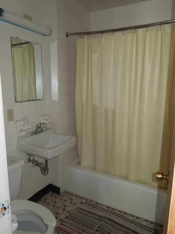 Lees Motel Edison Pokój zdjęcie
